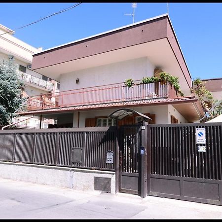 Il Villino Apartments Bari Eksteriør billede